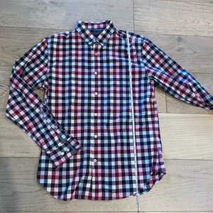 Banana Republic Men’s Button Down Long Sleeve Shirt Size Medium.